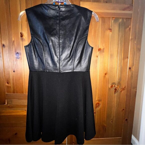 FRENCH CONNECTION Faux Leather & Knit Black Dress - Size 8 - Picture 5 of 5